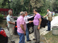 Azərbaycanlılar Ukraynada döyüşlərdə zərərçəkənlərə humanitar yardım konvoyu göndərib - FOTO