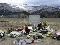 Germanwings qəzasında həlak olanların axtarışı sona çatıb