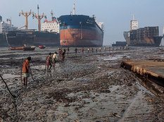 Gəmilərin parçalandığı, yoxsulların öldüyü yer - FOTO