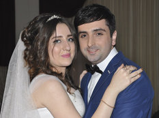 Azərbaycanlı teleaparıcı evləndi - FOTO