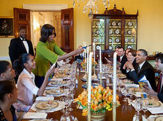 Obama ailəsi pasxa süfrəsində - FOTO