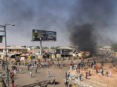 Nigeriyada prezidentin mitinqdə çıxışından sonra partlayış olub, ölən və yaralananlar var