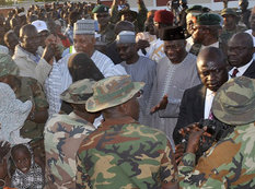 Nigeriya prezidenti viran məkana yollandı - FOTO