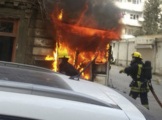 Bakıda mağaza yandı - YENİLƏNİB - VİDEO - FOTO