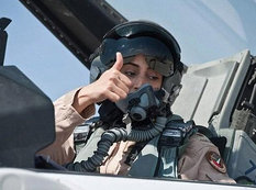 Qadın pilot İŞİD-i vurmayacaq - FOTO