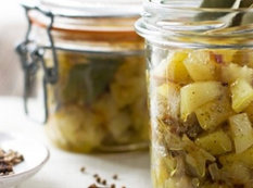 Mətbəx sirləri: Kartof salatı konservi - FOTO