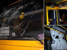 Separatçılar avtobusu vurdular: 11 ölü, 13 yaralı - FOTO