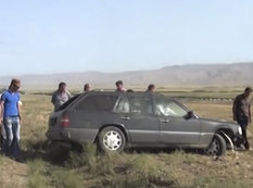 Avtomobil piyadanı vurub 40 metr kənara atdı - YENİLƏNİB - VİDEO