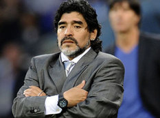 “Atamı öldürdülər” - Maradonanın oğlu