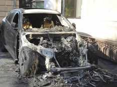 Samarada iki azərbaycanlı maşında diri-diri yandı - VİDEO