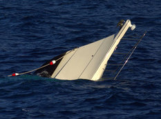Suriyadan olan qanunsuz miqrantları daşıyan gəmi batdı: 10 ölü - YENİLƏNİB