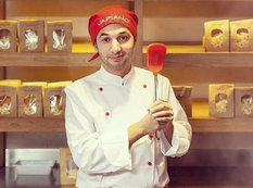 Azərbaycanlı müğənni Bakıdakı restoranların birində aşpazlıq edib - FOTO