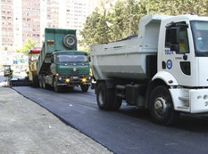 Paytaxtda daha iki yolun asfalt-beton örtüyü yenilənir