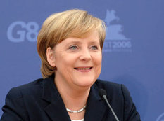 Angela Merkel Ukrayna üzrə danışıqlarda tərəqqiyə ümid edir