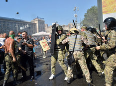 Kiyev Maydanı &quot;təmizlənir&quot; - FOTOSESSİYA