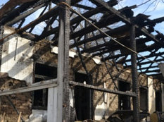 Şirvan şəhərində ev yandı