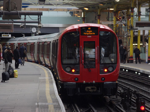 London metrosunda dəhşətli anlar - <span class="color_red">FOTO</span>