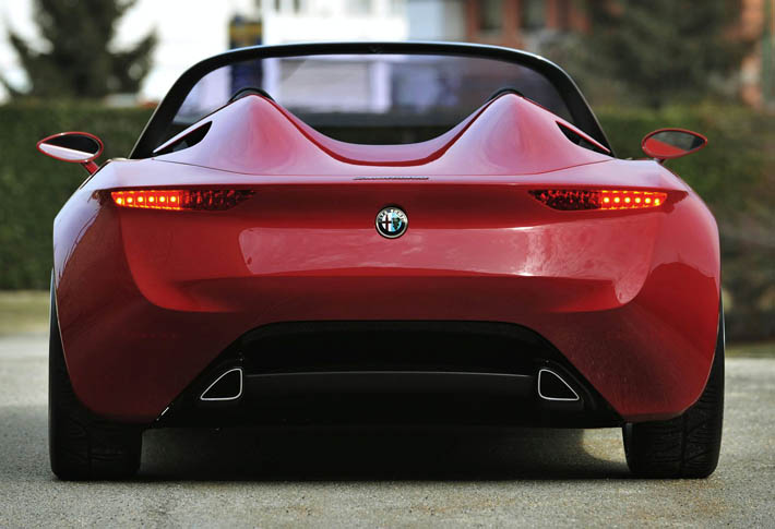 Alfa Romeo-dan yeni ulduz - FOTO