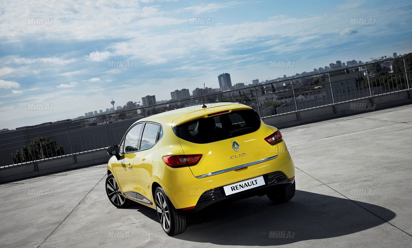 Renault Cenevrəyə xüsusi model aparır - FOTOSESSİYA