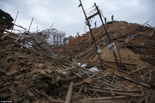 Nepal zəlzələsi: yüzlərlə ölən və yaralanan var - FOTO