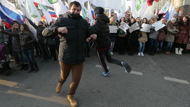 Rusiyalı millətçilər yürüş keçirdilər - FOTO