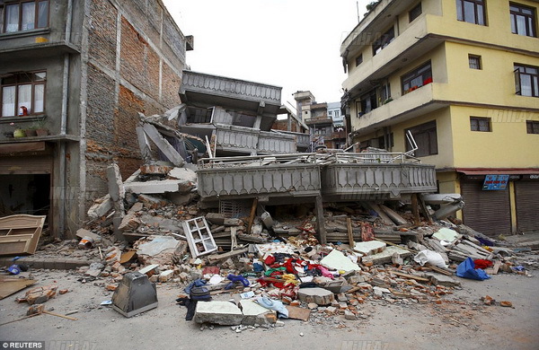 Nepal zəlzələsi: yüzlərlə ölən və yaralanan var - FOTO