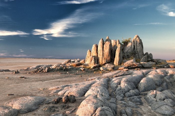 Daşlar və baobablar adası - FOTO