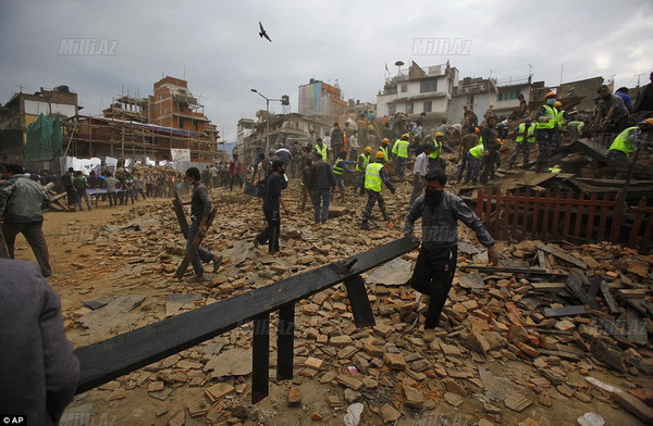 Nepal zəlzələsi: yüzlərlə ölən və yaralanan var - FOTO