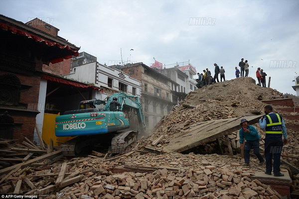 Nepal zəlzələsi: yüzlərlə ölən və yaralanan var - FOTO