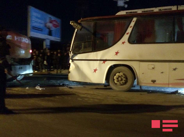 Bakıda iki sərnişin avtobusu toqquşdu - FOTO