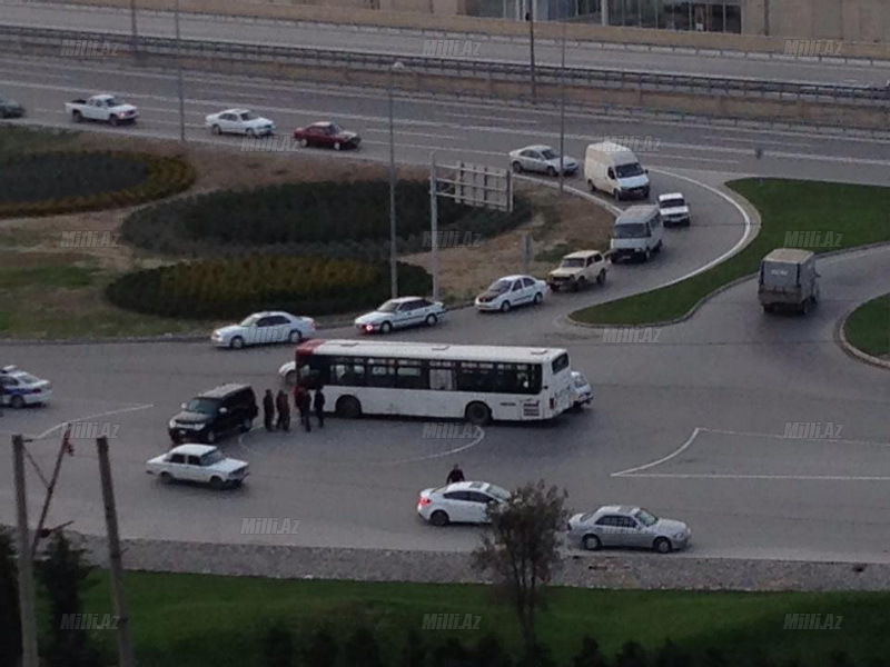 Bakıda daha bir avtobus qəzası - FOTO