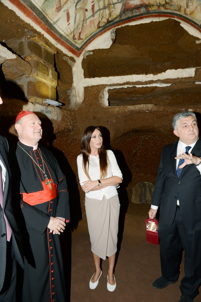 Azərbaycanın birinci xanımı Mehriban Əliyeva Vatikanda Piyo-Klementino muzeyi ilə tanış olub və Roma şəhərinin meri ilə görüşüb - YENİLƏNİB - FOTO