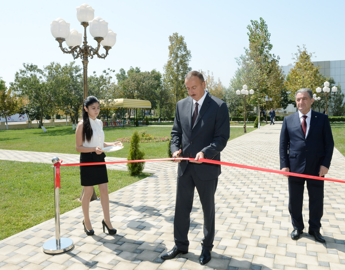 Prezident İlham Əliyev: "Azərbaycan gəncləri öz vətəninə bağlıdırlar, onlar ölkəmizin inkişafına böyük töhfə verirlər" - YENİLƏNİB - FOTO