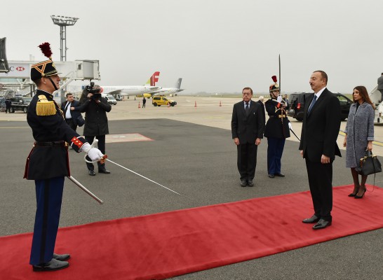 Prezident İlham Əliyevin Fransaya səfəri başa çatdı - YENİLƏNİB - FOTO