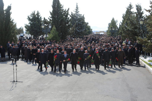 Gəncədə Soyqırımı Günü ilə bağlı tədbir keçirildi - FOTO