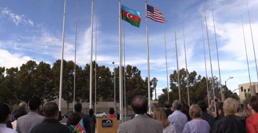 Azərbaycan bayrağı Kaliforniyada qaldırıldı - FOTO