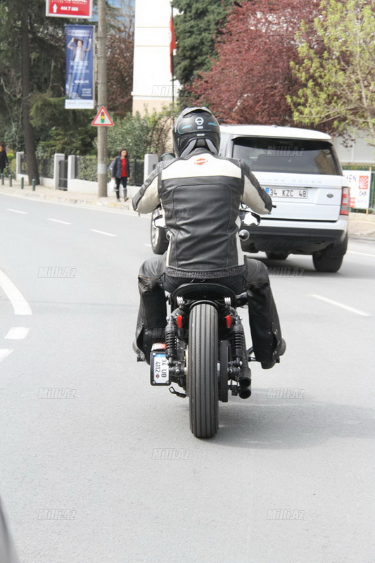 Kıvanc Tatlıtuğ 6 ay sonra vədini pozdu - FOTO