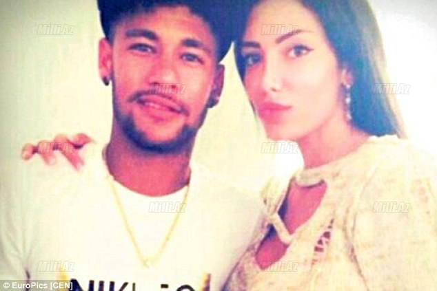 Neymar sevgilisi üçün təyyarə tutdu - FOTO