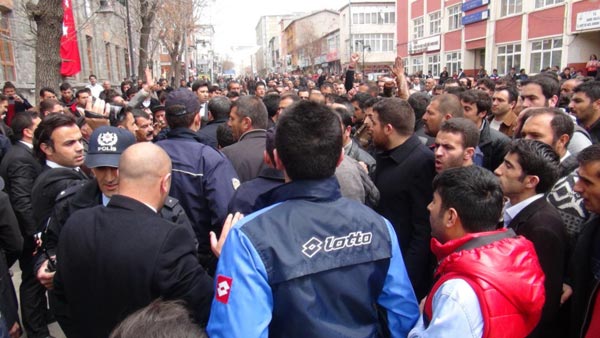 Şok: 9 yaşlı uşağı zorlayıb başını daşla əzdilər - VİDEO - FOTO