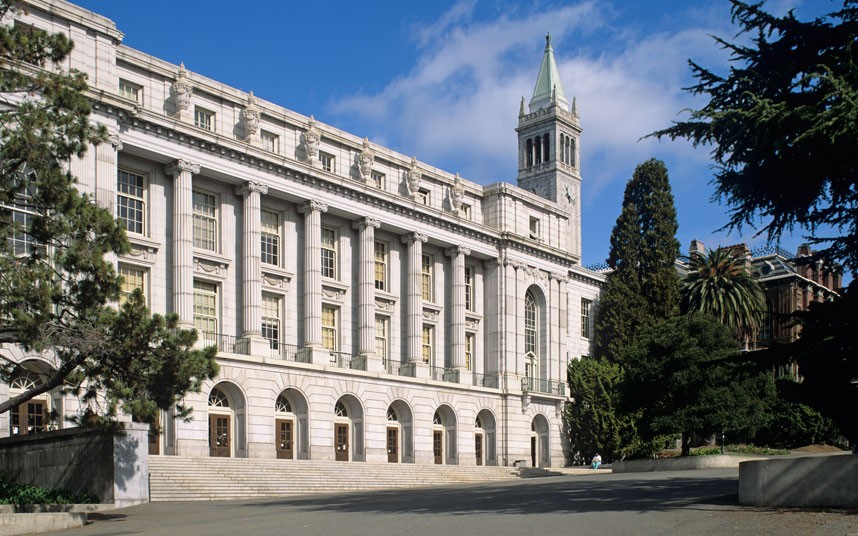 Milyarder hazırlayan universitetlər - FOTO