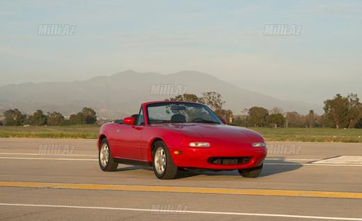 Mazda MX-5 10 dəqiqəyə satıldı - FOTO