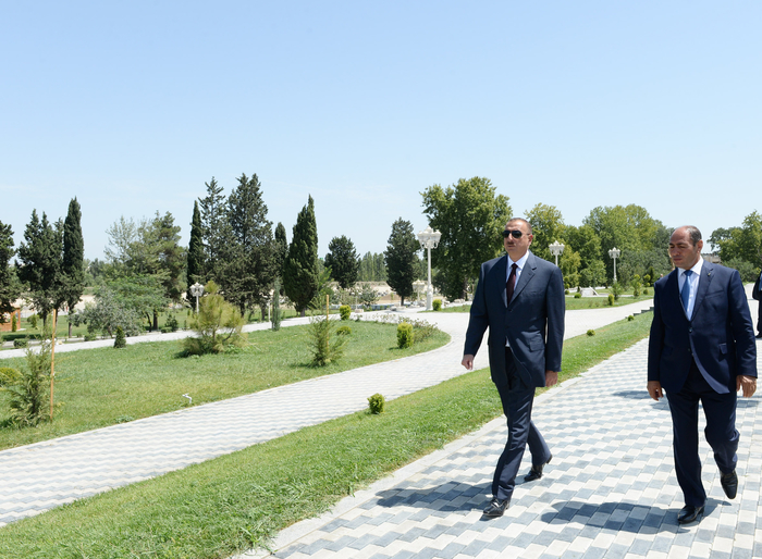 Prezident İlham Əliyev: "Bizim mövqelərimiz möhkəmdir, güclüdür və təmas xəttində Azərbaycan ordusu tam üstünlüyü əldə edib" - YENİLƏNİB - FOTO