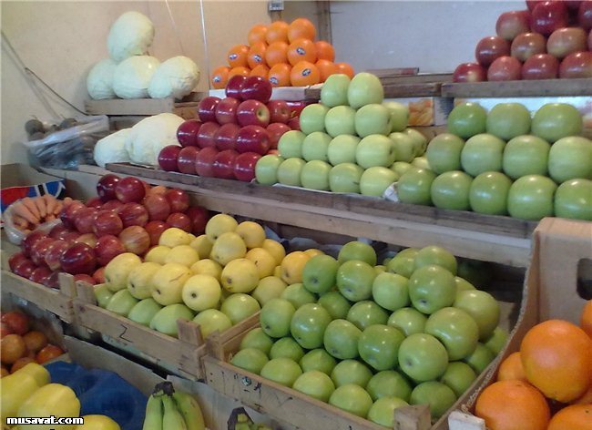 Bakının böyük bazarı zibillik içində batır - FOTO