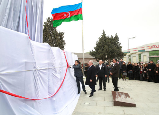 Binəqədi rayonunda Milli Qəhrəmanlar abidəsinin açılış mərasimi olub - FOTO