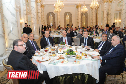 Bakıda "The Business Year: Azerbaijan - 2014" nəşrinin təqdimat mərasimi keçirilib - FOTO