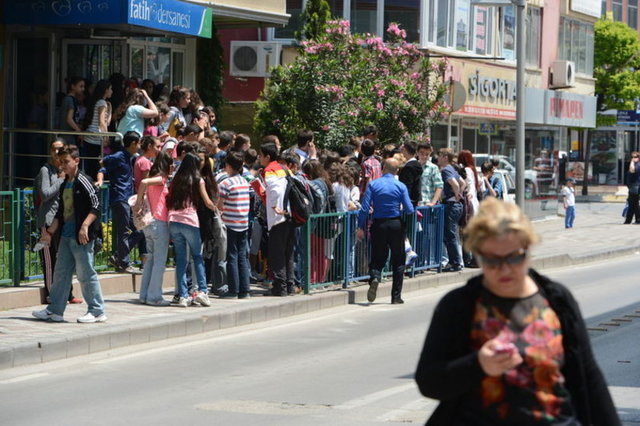 Türkiyə və Yunanıstanda güclü zəlzələ: 1 nəfər ölüb, 300 nəfər yaralanıb - YENİLƏNİB - VİDEO - FOTO