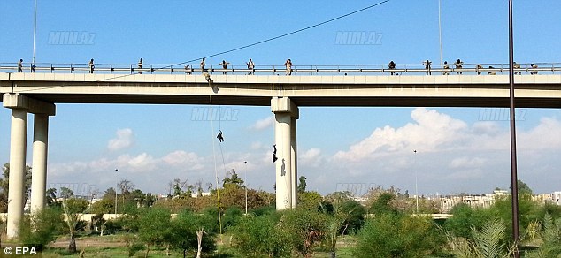 İŞİD komandosları belə təlim keçirlər - FOTO