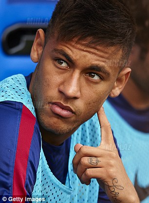 Neymar sevgilisi üçün təyyarə tutdu - FOTO