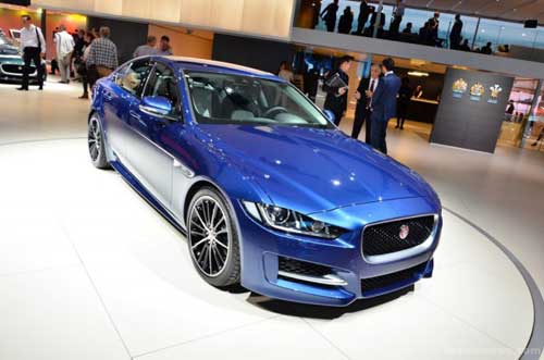 Jaguar XE-nin qiyməti açıqlandı - FOTO