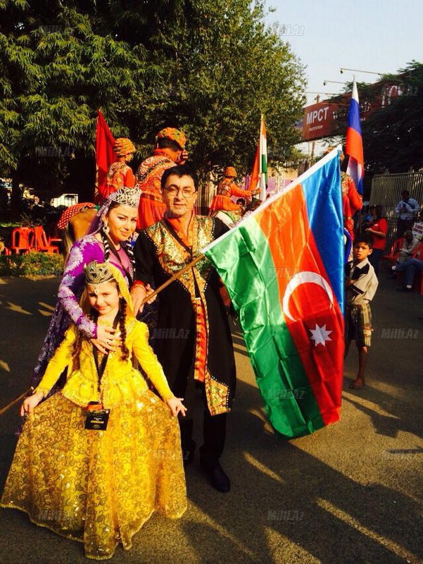 Fatimə Hindistanda göz yaşı tökdü - FOTO